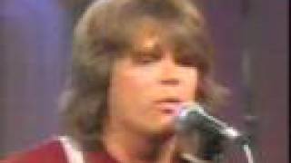Richard Dean Anderson singing in the 70`s