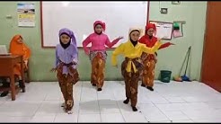 Tarian gundul gundul pacul (SD ISLAM ALâ" MUNIR) - Durasi: 2:16. Tarian gundul gundul pacul (SD ISLAM ALâ" MUNIR) - Durasi: 2:16.