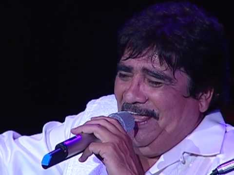 Celso Piña - Aunque No Sea Conmigo (En Vivo)