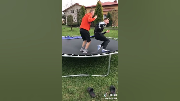 Zabawa na trampolinie!!!