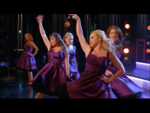 Glee - I Love It (Full Performance) 4x22