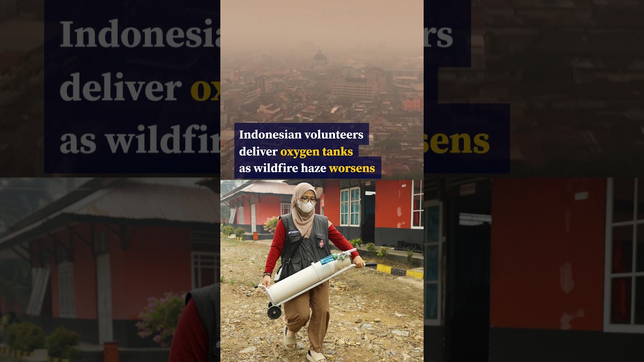 Indonesians deliver oxygen to residents battling haze from worst wildfires in 11 years