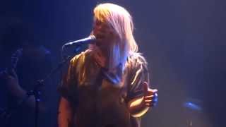 Video thumbnail of "HYPHEN HYPHEN "The Fear Is Blue" en concert au BBC"