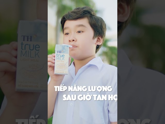 TH true MILK LIGHT MEAL - MUA 8 TẶNG 1