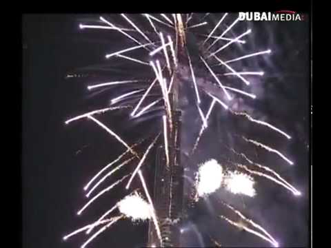 DUBAI Burj Khalifa 2012 Amazing Fireworks : Fireworks Around The World 2012
