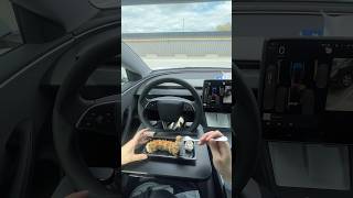 Recharging day 67 : comment on stationne sur une place bataille? #tesla #roll #asmr #FoodASMR