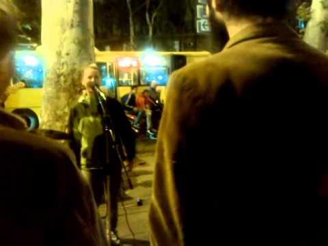 უცნობი გოგო