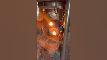 Forging machining in auto parts 🔩⚙️👍#forging #machine #shortvideo