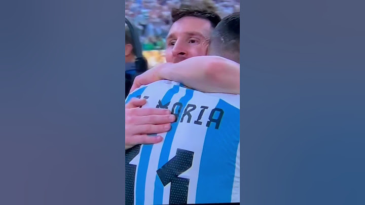 Classic example of friendship between Messi and Di Maria. #worldcupwinners #messi10 #dimaria