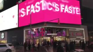 360° Video by ASKDES - T-Mobile Times Square Signature Store 