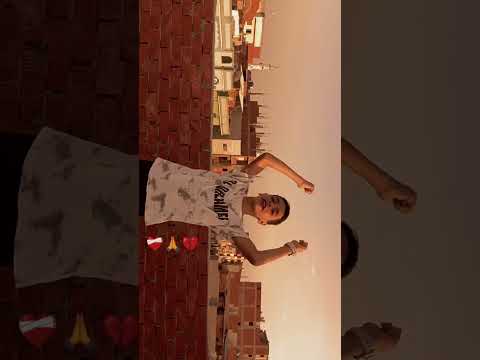 بلعب باركور بجري و بطنطط علي السور