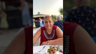 “Deği̇şmez Kaderi̇mi̇n Yakasini Tuttum Ben. Düşsem De Kalkmayi Öğrendi̇m Annemden.” Resimi