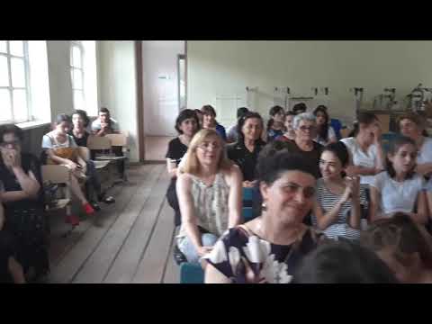 დაბა შუახევის საჯარო სკოლის მეოთხეკლასელებმა სკოლასა და მასწავლებლებს სამადლობელო ზეიმი მიუძღვნეს