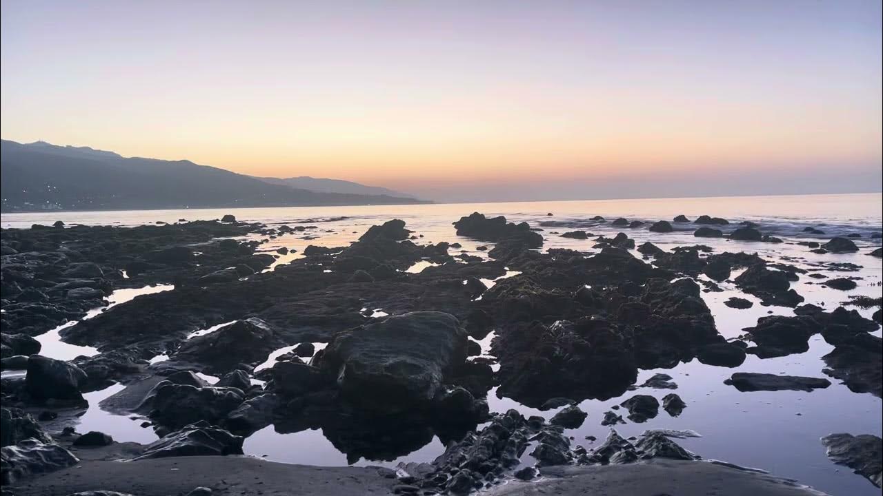 🌅 Breathtaking Sunrise at Latigo Beach, Malibu: A Peaceful Start to the Day by the Ocean 🌊 🌅 Breathtaking Sunrise at Latigo Beach, Malibu: A Peaceful Start to the Day by the Ocean 🌊