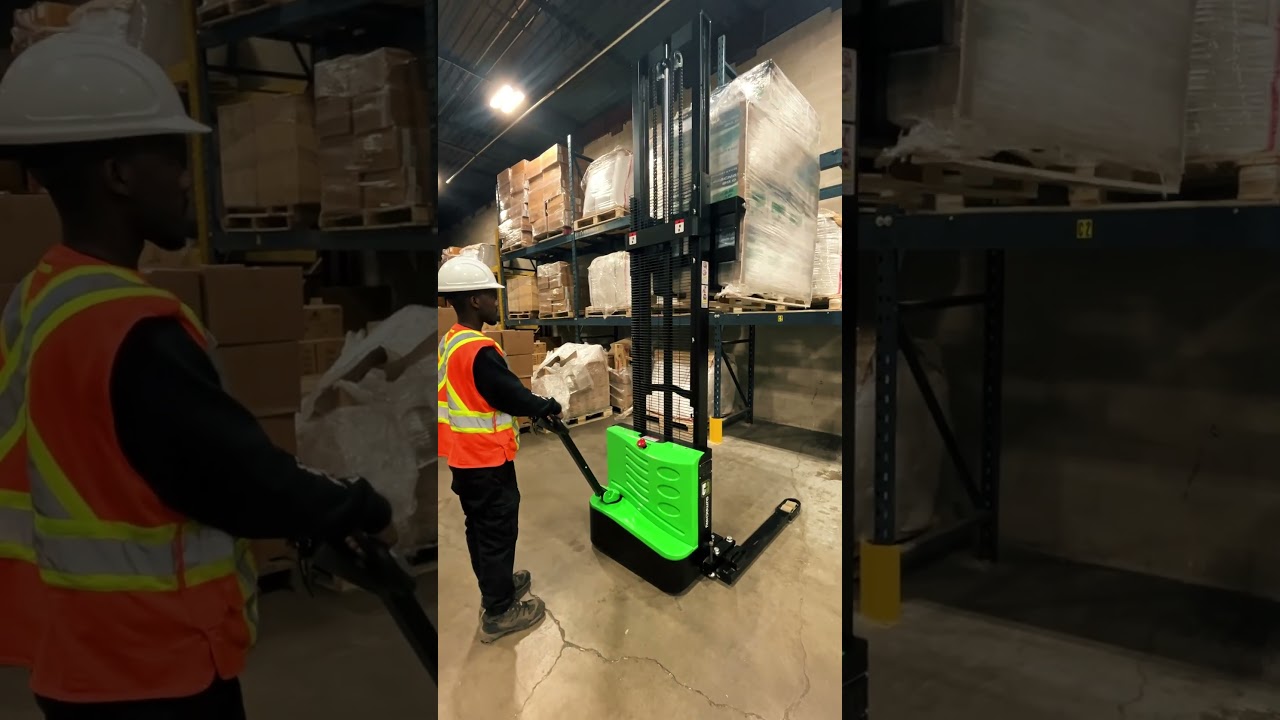 SST15G Electric Pallet Stacker in Action
