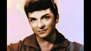 Zeki̇ Müren Yarim Kalan Aşk