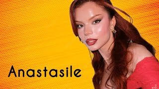 Anastasile - Gorgeous Model & Fashion blogger