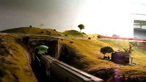 NS HO scale looping on the Tehachapi Loop GGMR