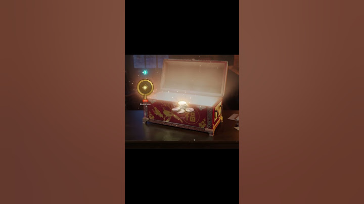 Открыл новогодние коробки