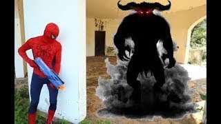 Siêu Nhân Bắn Súng Mất Tích ... Siêu Nhân Nhện Đỏ Và Siêu Nhân Xanh Lá Đi Tìm ở Ngôi Nhà Bí Ẩn screenshot 5