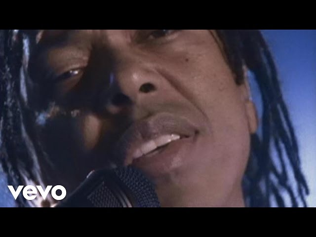 Djavan - Um Amor Puro (Ao Vivo) class=