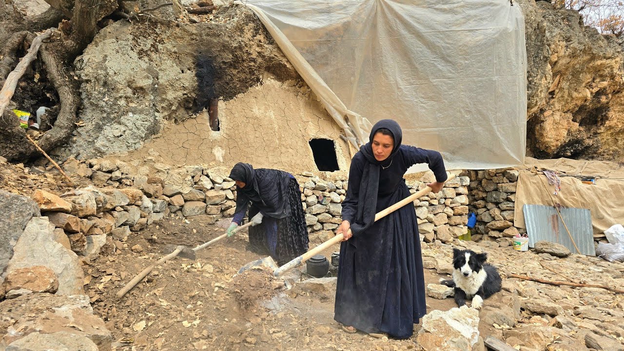 Nomadic Women’s Hard Life in a Mountain Cave | Daily Surviva and cooking 🪨🔥