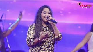 Bahut Pyar Karte Hain Tumko Sanam | Abantika Ghosh Live Singing
