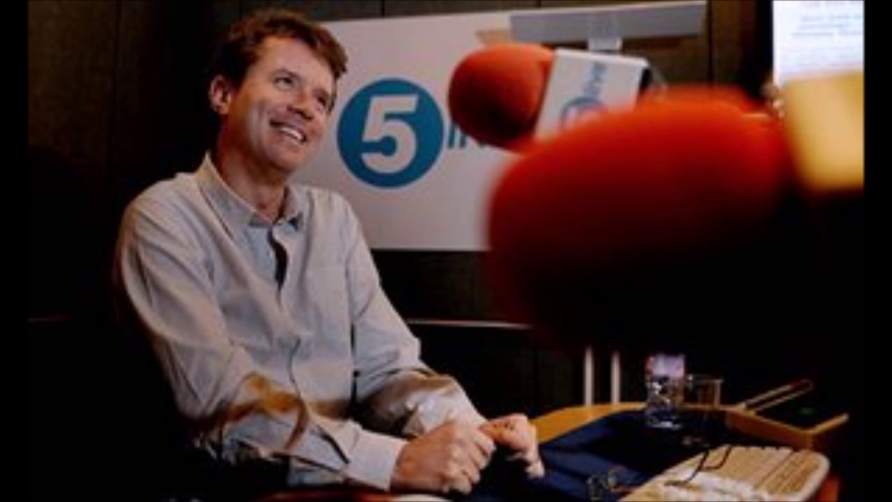 How many letters of support do I need for an honours nomination?