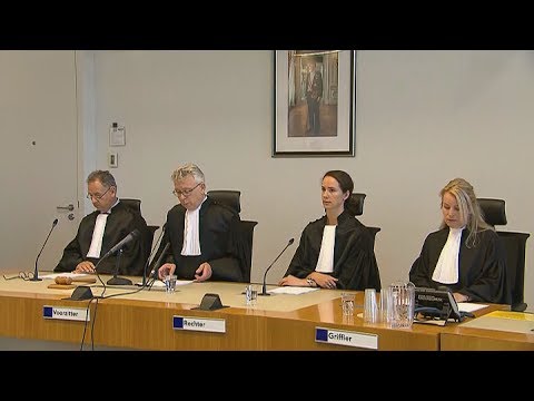 Video: Uitzetting Door De Rechtbank In