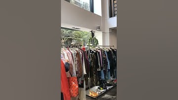 The RealReal San Francisco Pop Up Shop