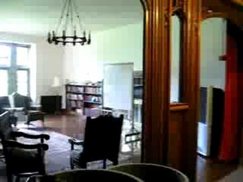 Wellesley College Residence Hall Tour -Severance,T...