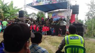 suara penyanyi asli kalah