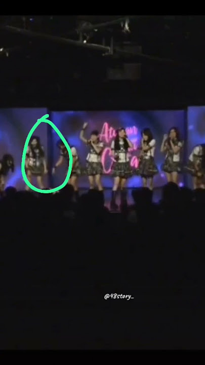 untuk aj Freya di tarik tangan nya oleh Jessi jdi Freya GK jdi grad #memberjkt48 #jkt48