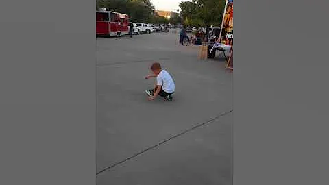 this kid can dance