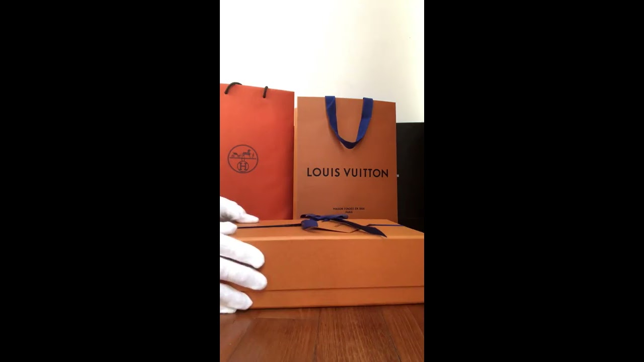Fashionphile Unboxing: Louis Vuitton Mini Pochette!