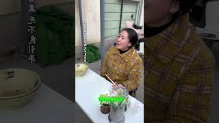 ¡Me llamo "Mañana", así que mis fideos son gratis! 😂