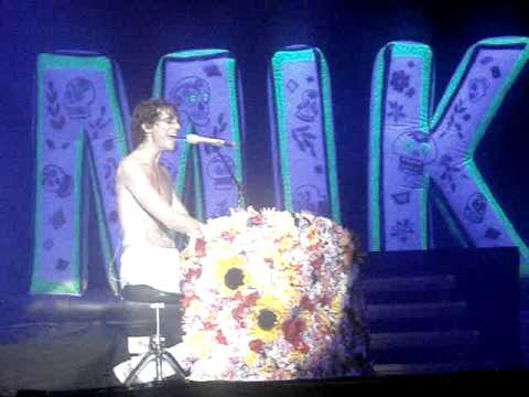 Mika - Happy Ending * live Mamaia Beach,Romania 24.07.2010