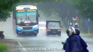 story WA!!!!   Bus sugeng rahayu blong kanan