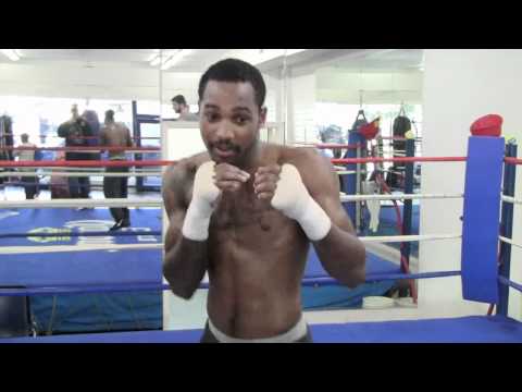 Boxing prospect Kevin Hoskins on Pacquiao vs Maywe...