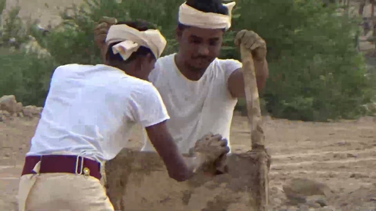 ابريت بالطين والمدرة مشاركة فريق الشعلة بقسم