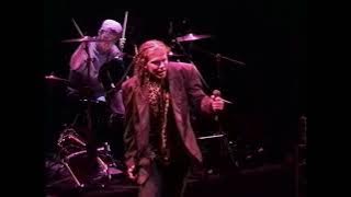 Download lagu The Offspring - 12/13/1994 The Fillmore, San Francisco, CA (4K) (Sipes Audio Remaster)