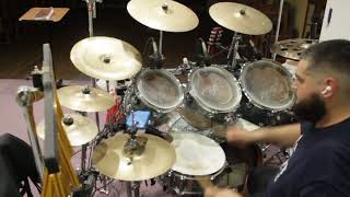 Video thumbnail of "Alabanza y Honor- Marcos Witt (drum cover)"