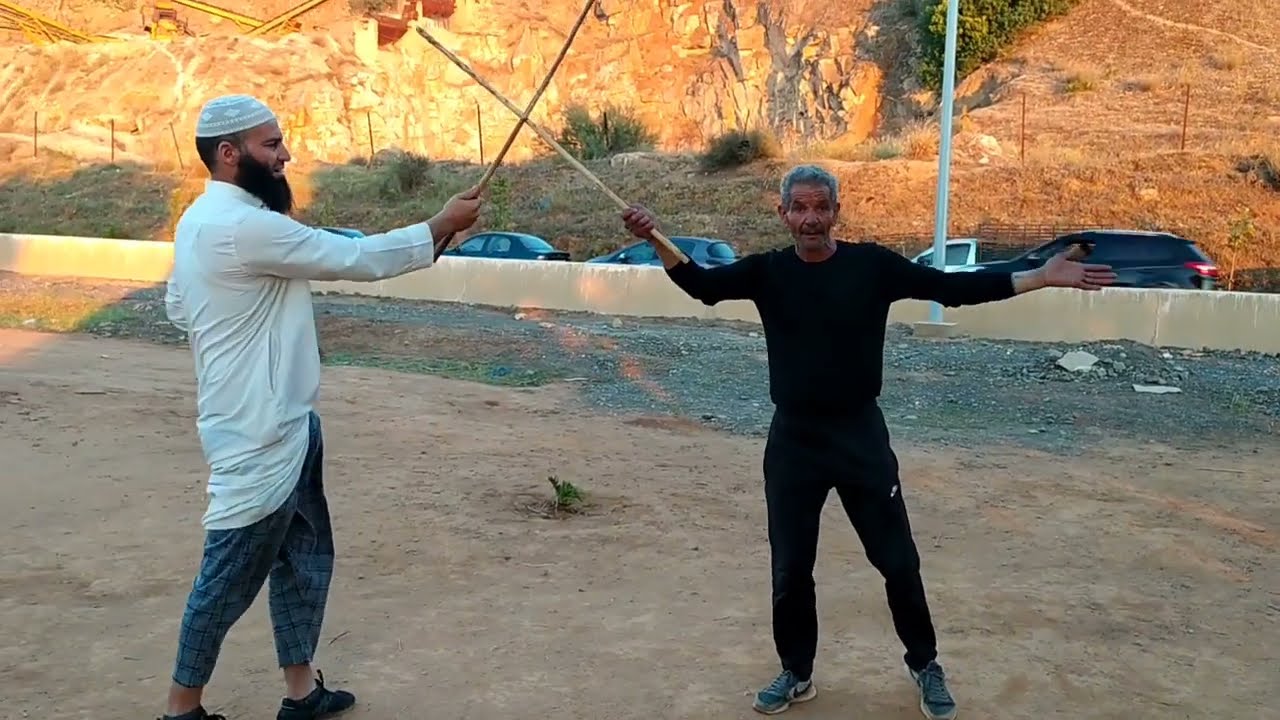 العصا التقليدية مع الشيخ عبدالقادر الخرفي في حصة تدريبية بعين الدفلى Algérien Combat Stick Ain Defla
