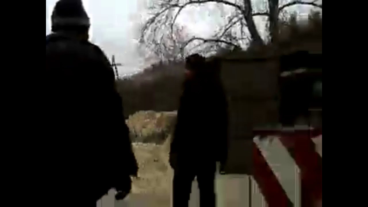 Мужик на камазе