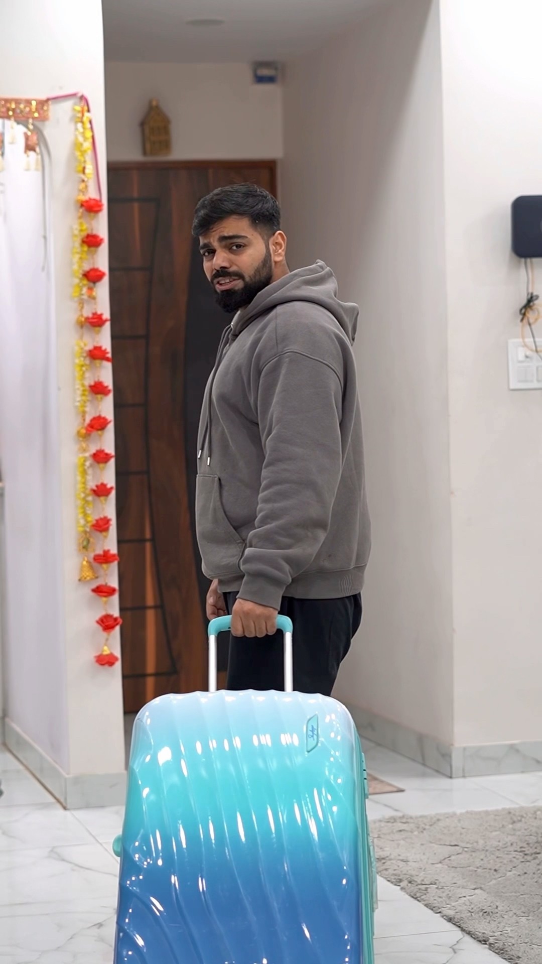 Gaurav ki mummy ka reaction to dekho #shorts #youtubeshorts #gauravaroravlogs