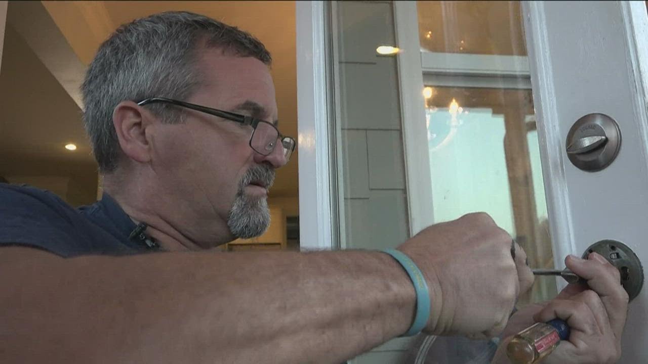 New app connects homeowners with off duty firefighters for projects