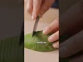 How to cut an avocado like a flower 
