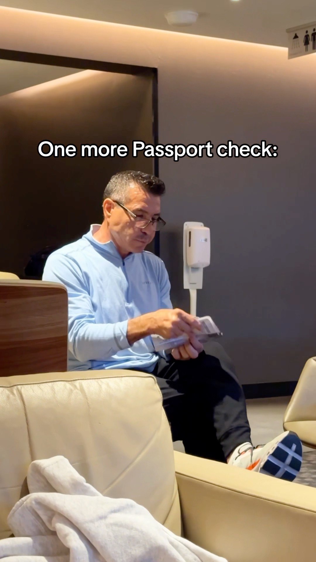 He’s an airport dad ?