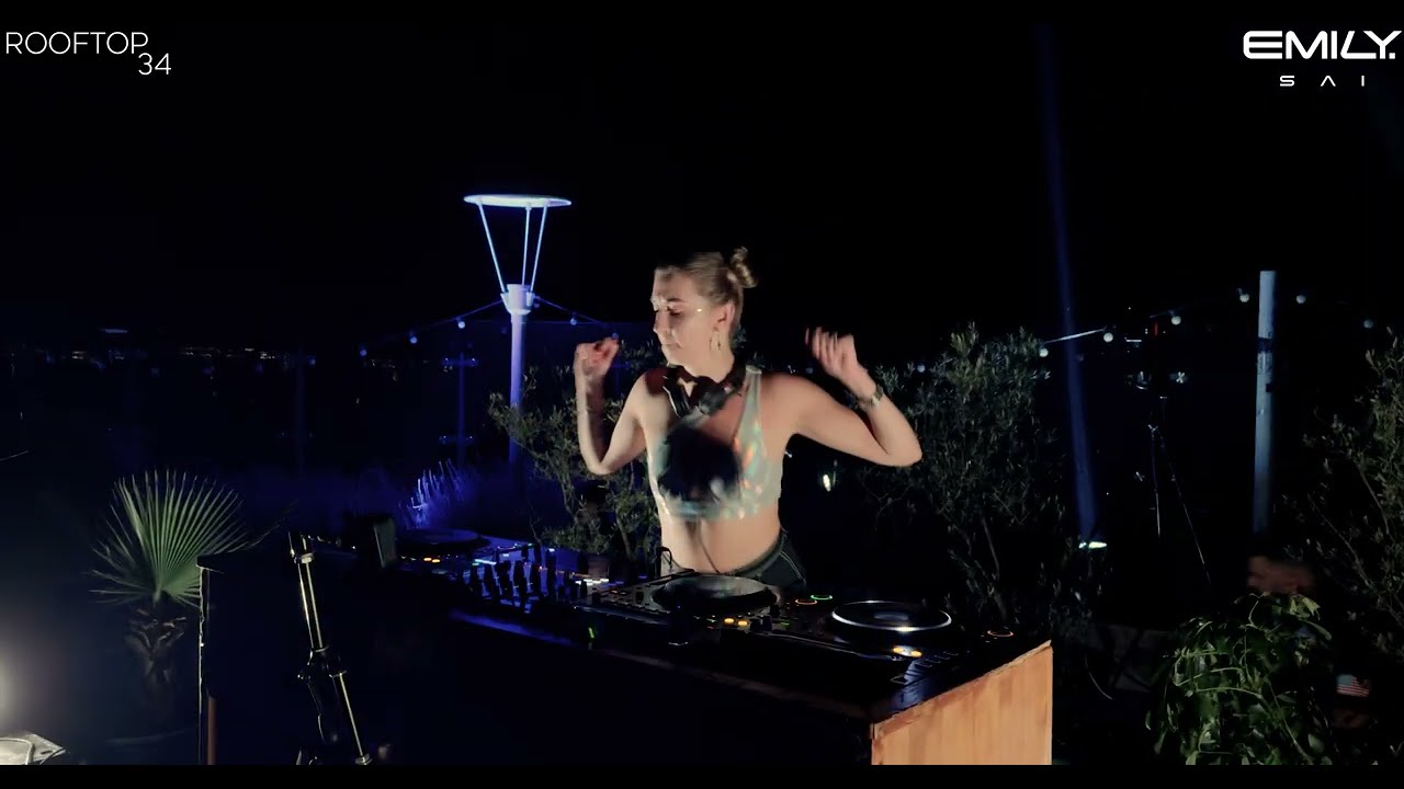 Emily Sai - Live|ROOFTOP34|Warm up for Kurd Maverick