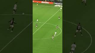 YURI RECEBE LANÇAMENTO, MAS PERDE GOL EM CORINTHIANS 0 X 0 ATHLETICO
